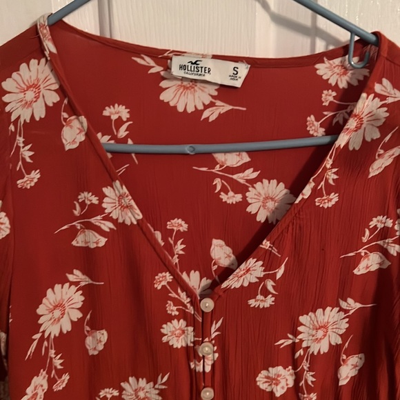 hollister button up blouse - Picture 2 of 2